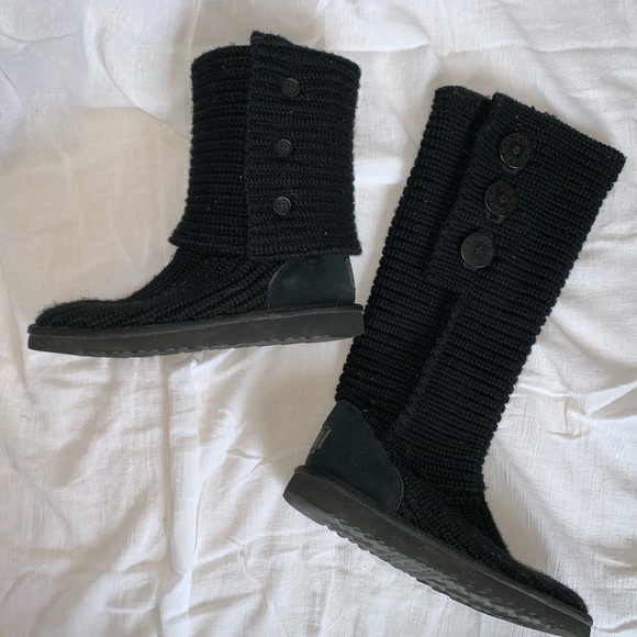 Ugg Classic Cardi boot - Picture 1 of 7
